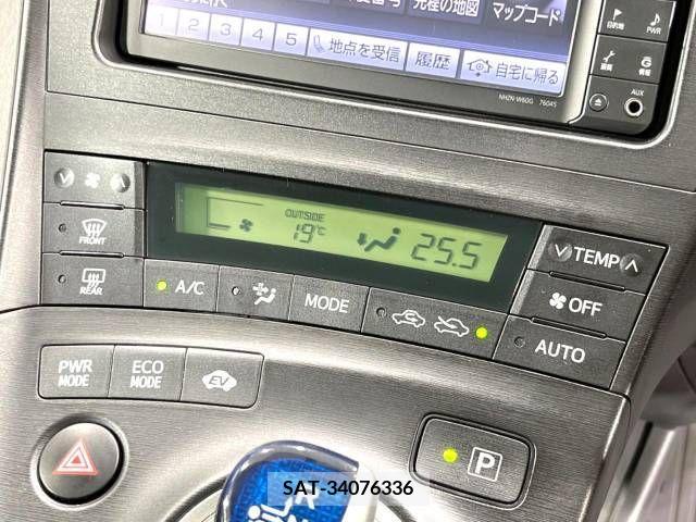Toyota PRIUS 2011-02 322011-5