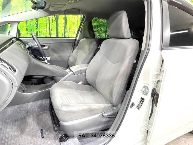 Toyota PRIUS 2011-02 322011-8
