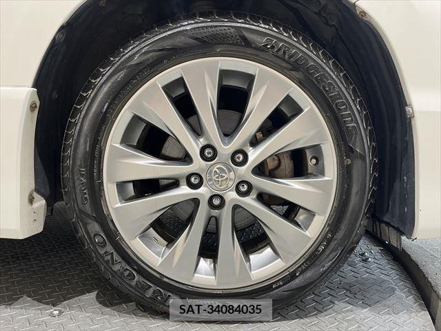 Toyota VELLFIRE 2010-06 345838-29