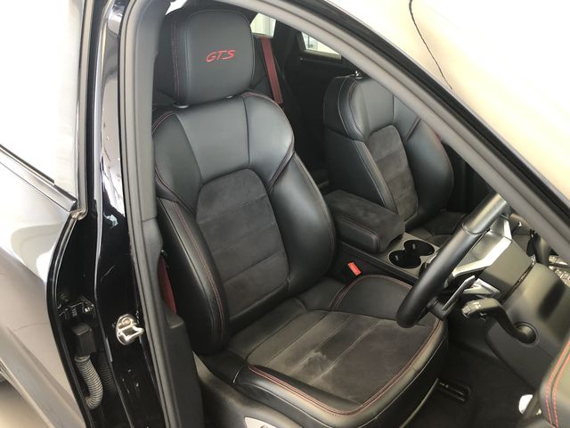 Porsche MACAN 2020-09 23027-9