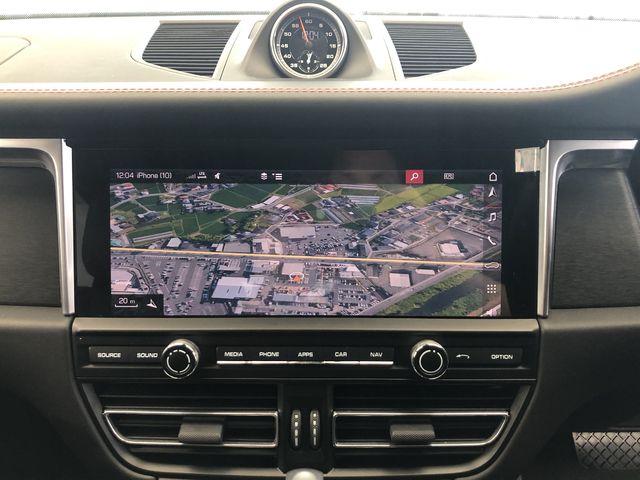 Porsche MACAN 2020-09 23027-15
