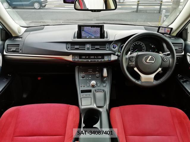 Lexus CT 2015-10 235217-13