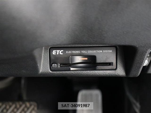 Nissan SKYLINE 2019-03 285247-6