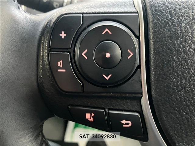 Toyota NOAH 2020-08 207377-13
