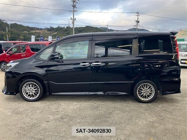 Toyota NOAH 2020-08 207377-7