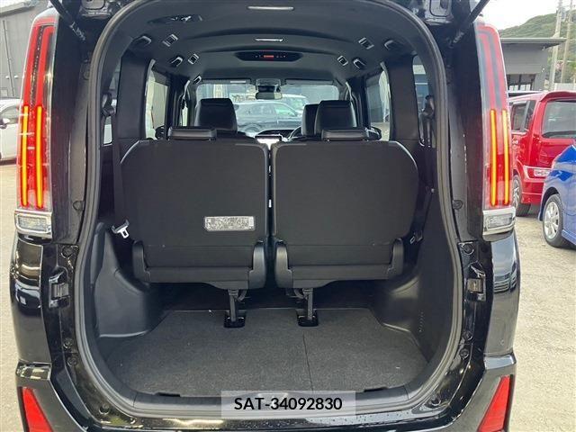 Toyota NOAH 2020-08 207377-5