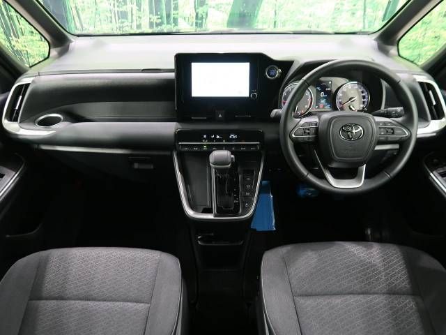 Toyota NOAH 2023-06 191527-1