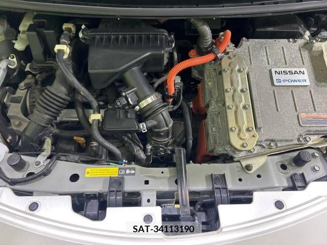 Nissan NOTE 2019-01 338104-17