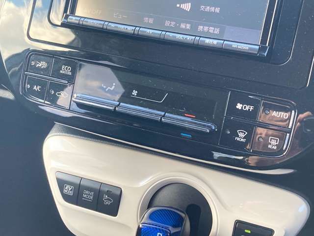 Toyota PRIUS 2018-07 259-6