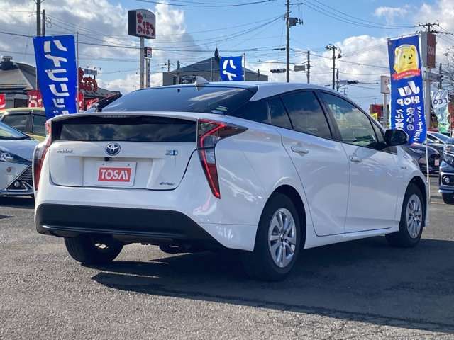 Toyota PRIUS 2018-07 259-1