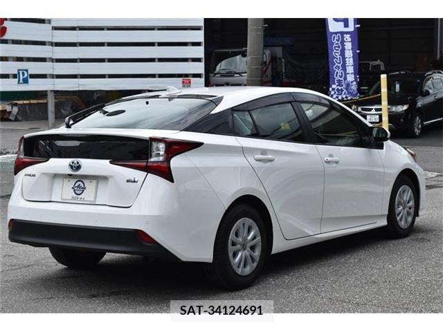 Toyota PRIUS 2021-06 347552-3