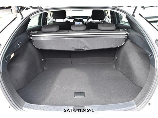 Toyota PRIUS 2021-06 347552-29