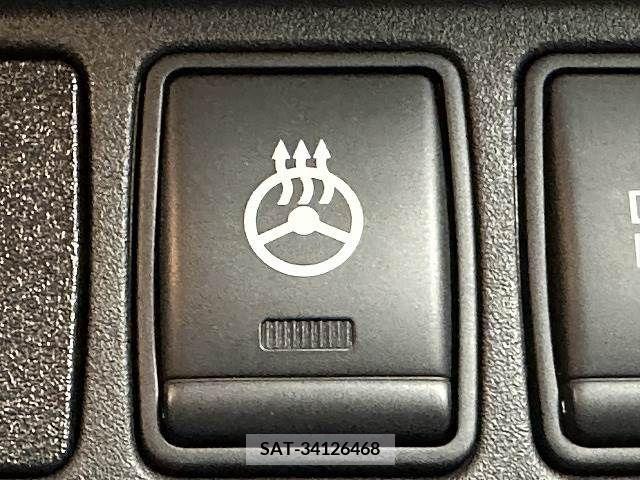 Nissan SERENA 2018-10 340978-6