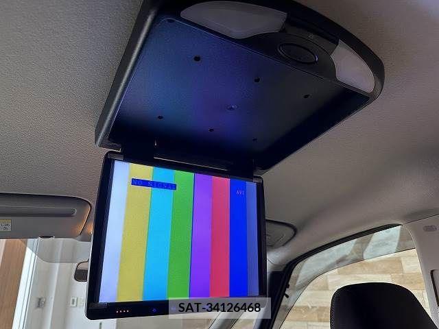 Nissan SERENA 2018-10 340978-3