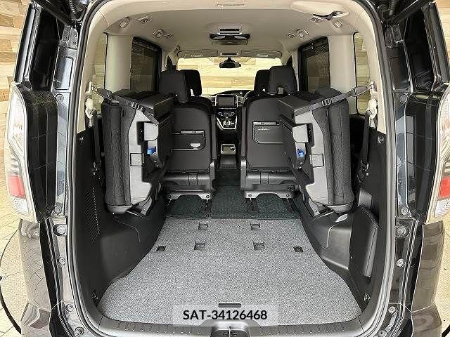 Nissan SERENA 2018-10 340978-12