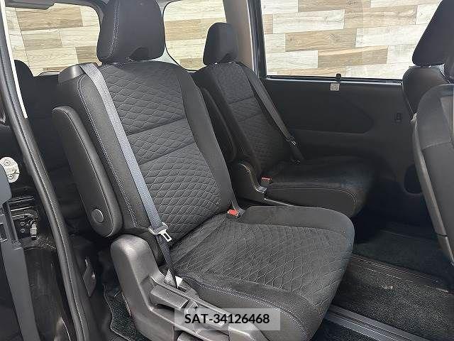 Nissan SERENA 2018-10 340978-11