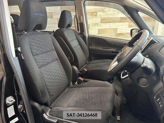 Nissan SERENA 2018-10 340978-10