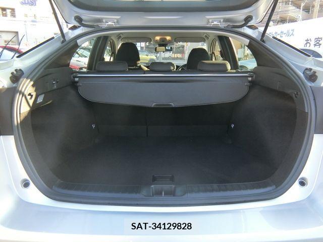 Toyota PRIUS 2020-09 371964-8