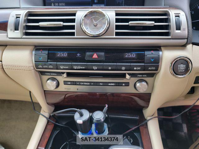 Lexus LS 2013-09 388112-15