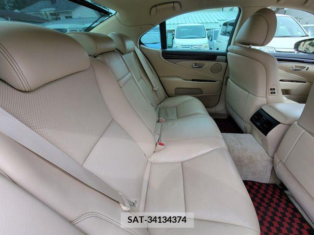 Lexus LS 2013-09 388112-19