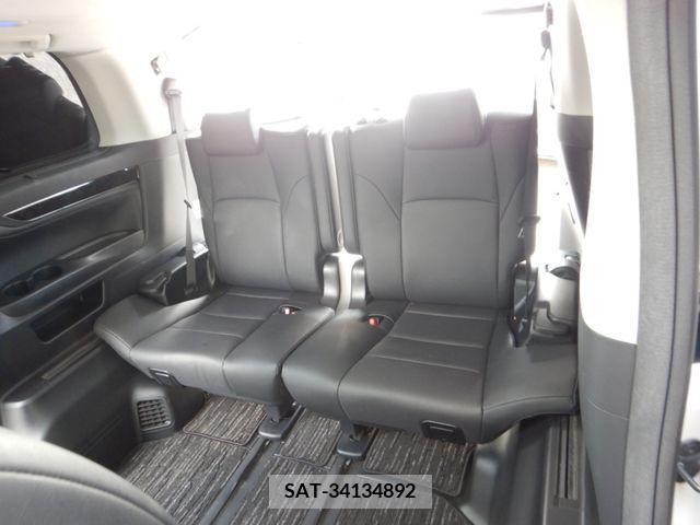 Toyota VELLFIRE 2019-06 333206-21