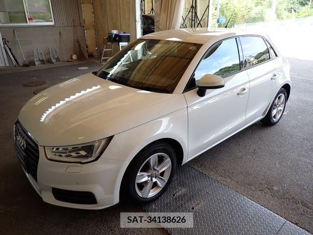 Audi A1 2015-06 348183-6