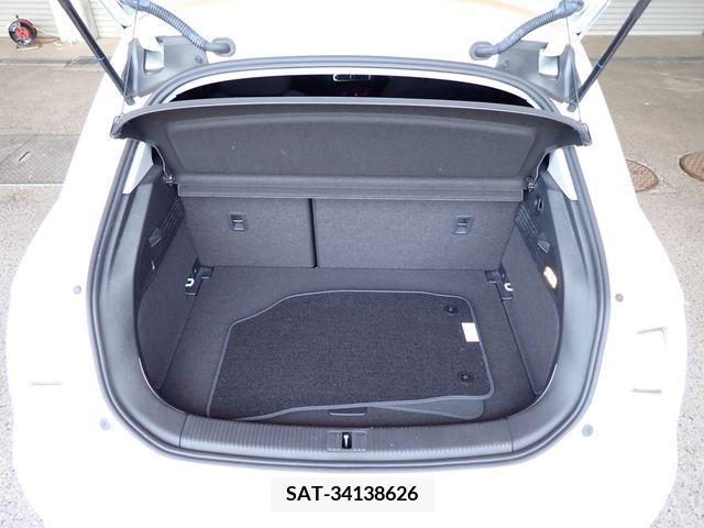 Audi A1 2015-06 348183-21