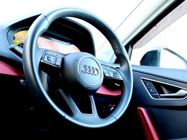 Audi Q2 2018-11 192906-16
