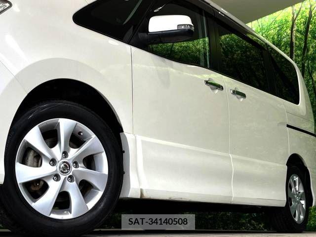 Nissan SERENA 2011-11 367631-13