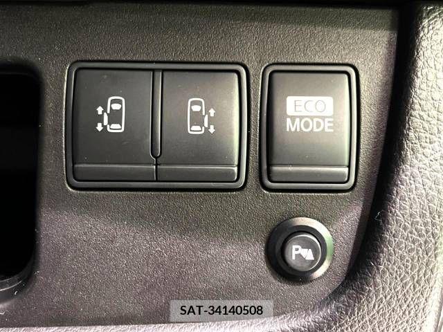Nissan SERENA 2011-11 367631-4