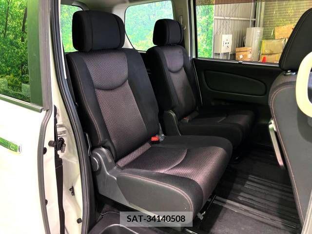 Nissan SERENA 2011-11 367631-9