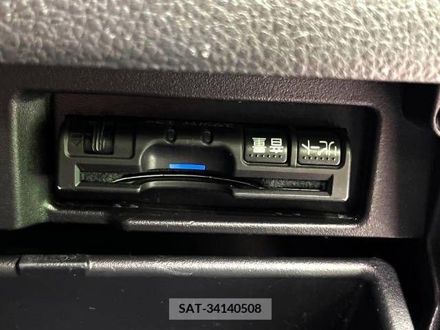 Nissan SERENA 2011-11 367631-7