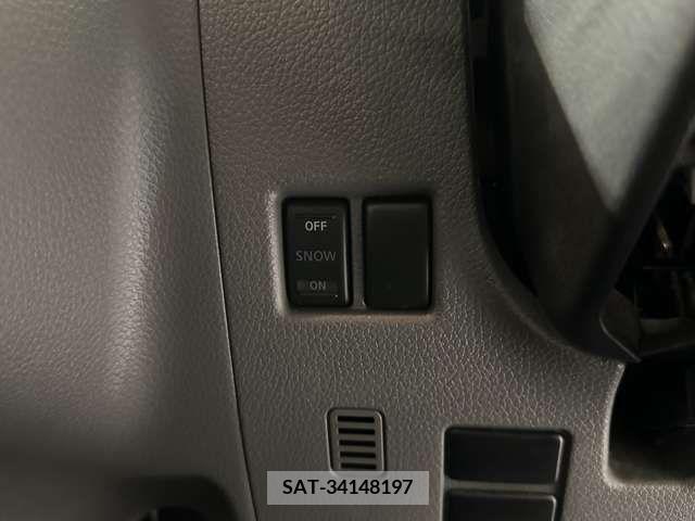 Nissan NV350 Caravan 2019-04 280553-17