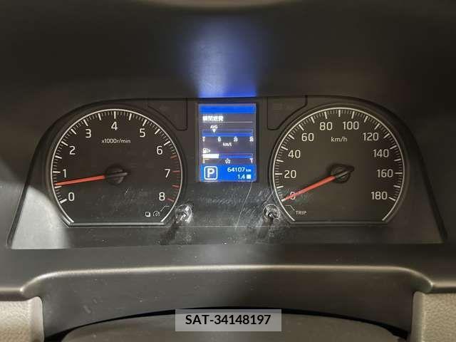 Nissan NV350 Caravan 2019-04 280553-14
