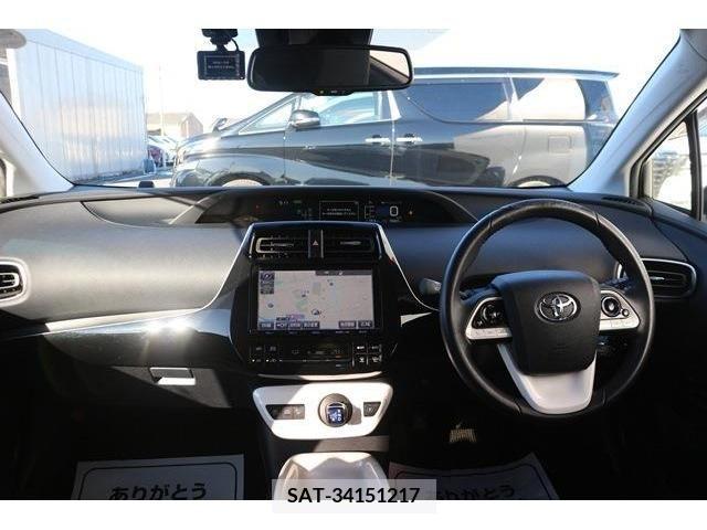 Toyota PRIUS 2017-03 206684-15