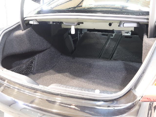 Mercedes Benz C-CLASS 2016-12 23992-6