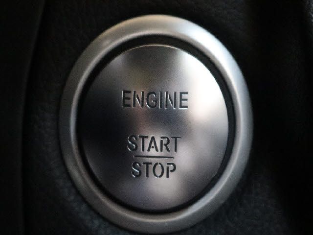 Mercedes Benz C-CLASS 2016-12 23992-15