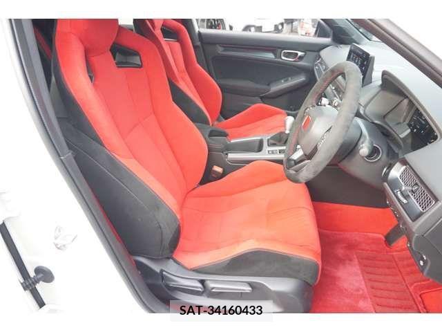 Honda CIVIC 2023-10 302713-18