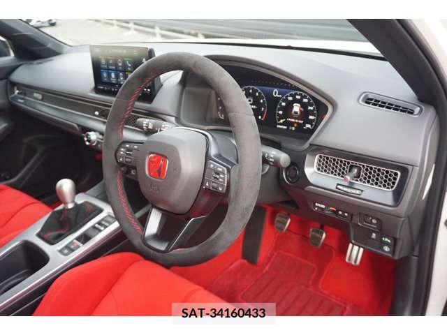 Honda CIVIC 2023-10 302713-15