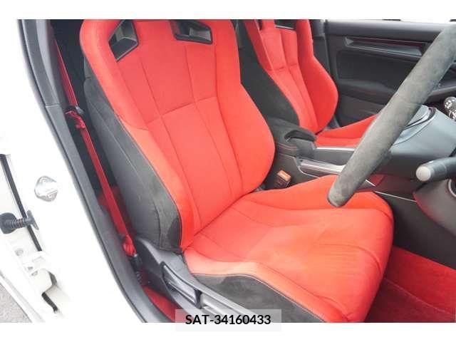 Honda CIVIC 2023-10 302713-16