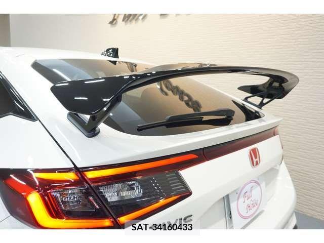 Honda CIVIC 2023-10 302713-7