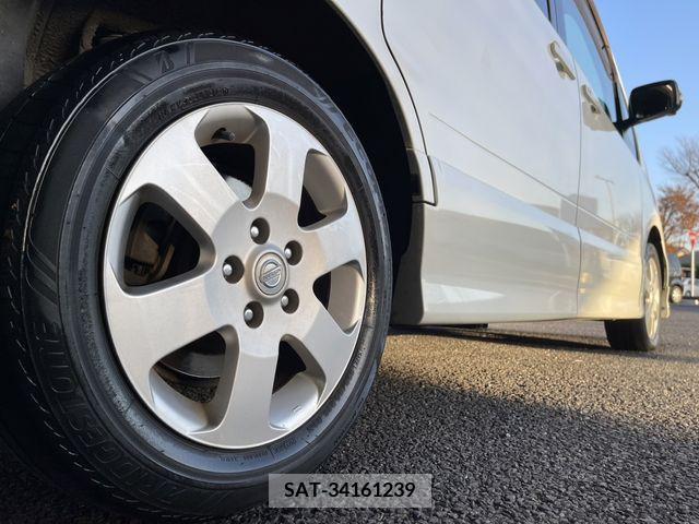 Nissan SERENA 2009-06 208056-3