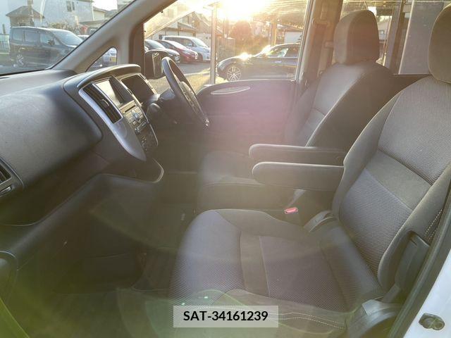 Nissan SERENA 2009-06 208056-5