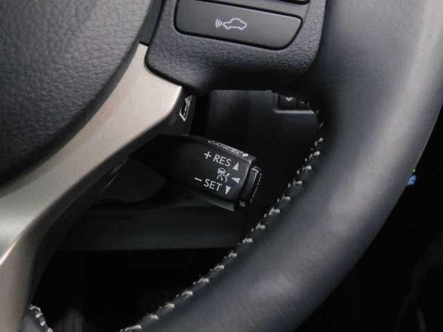 Lexus IS 2013-06 15375-12