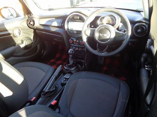 Bmw MINI 2017-04 27002-9