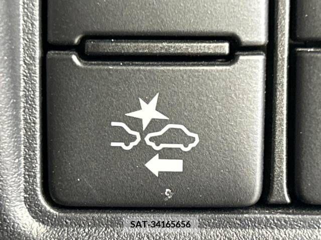 Toyota ESQUIRE 2020-09 321620-6