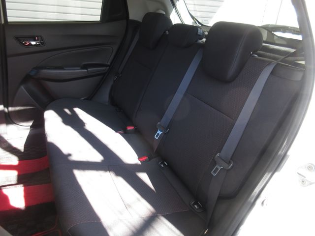 Suzuki SWIFT 2019-06 189693-11