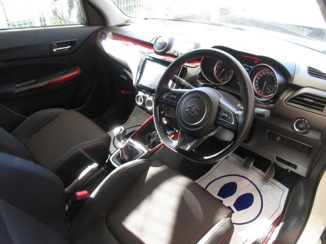 Suzuki SWIFT 2019-06 189693-6