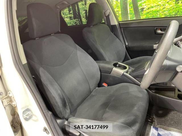Toyota PRIUS 2015-11 282270-8
