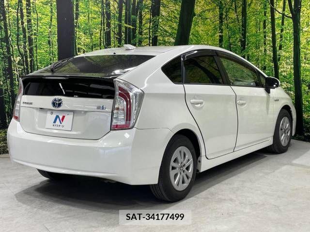 Toyota PRIUS 2015-11 282270-17